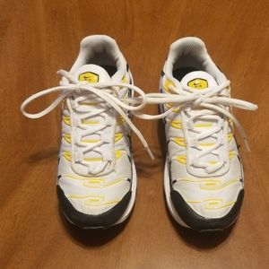Boys NIKE Air Max plus